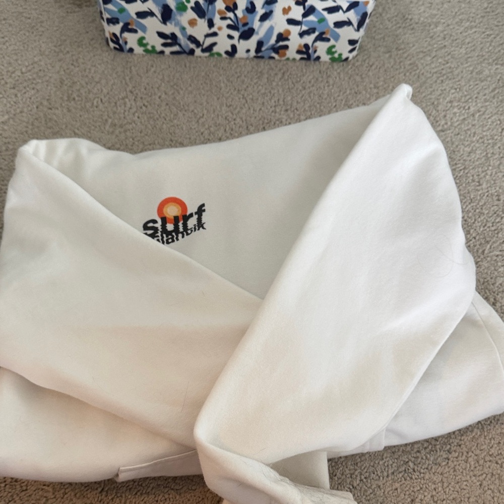White surf etlantik hoodie